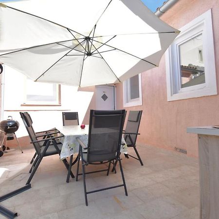 City Centre Apartment With Terrace 2 Pula Ngoại thất bức ảnh